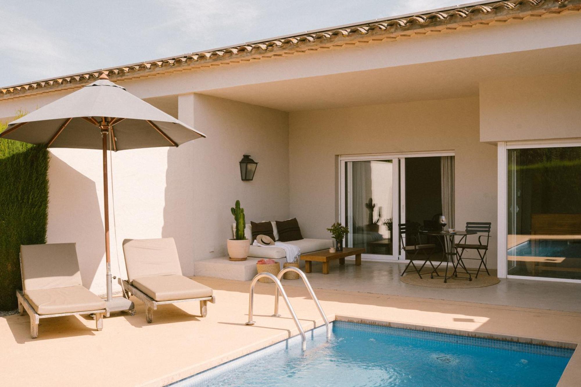 Suite with Private Pool,1758341554:JPEG